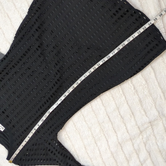 Express Cut Out "Fishnet" Dress - Picture 13 of 17